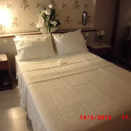 Hotel Green Hotel 3*