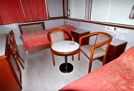 Green Hotel Hotel